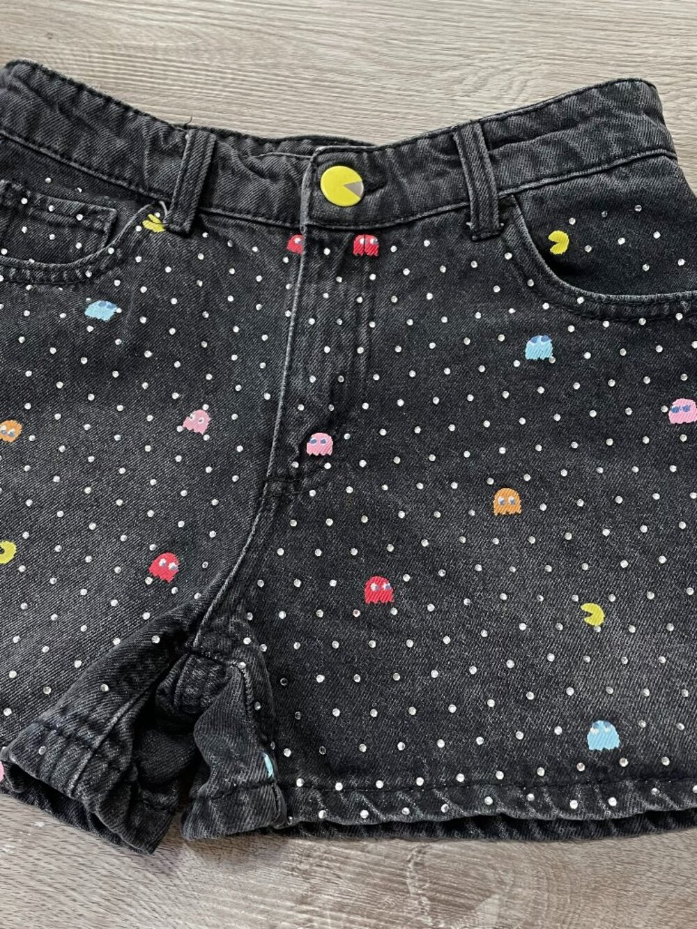 Pacman Kids Shorts Size 10